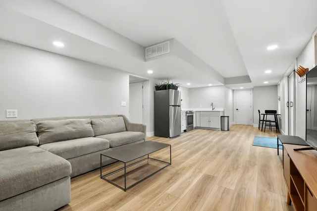 $790,000 | 1500 Sanford Lane, Buchanan, MI 49107