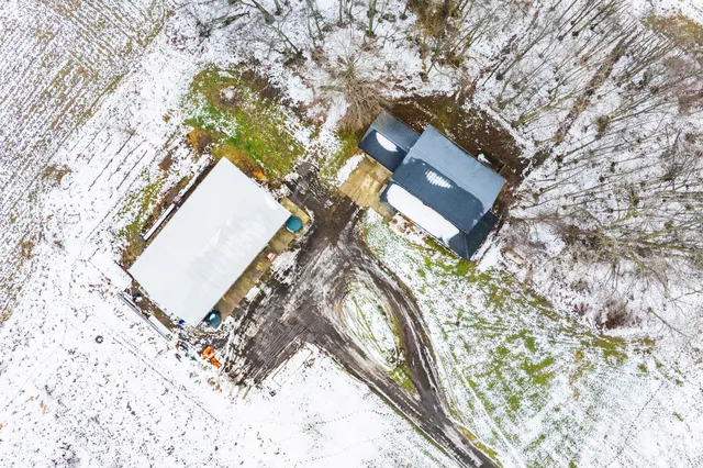 $790,000 | 1500 Sanford Lane, Buchanan, MI 49107