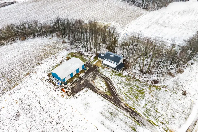 $790,000 | 1500 Sanford Lane, Buchanan, MI 49107