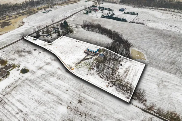 $764,000 | 1500 Sanford Lane, Buchanan, MI 49107