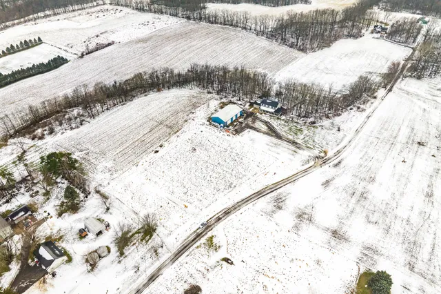 $790,000 | 1500 Sanford Lane, Buchanan, MI 49107