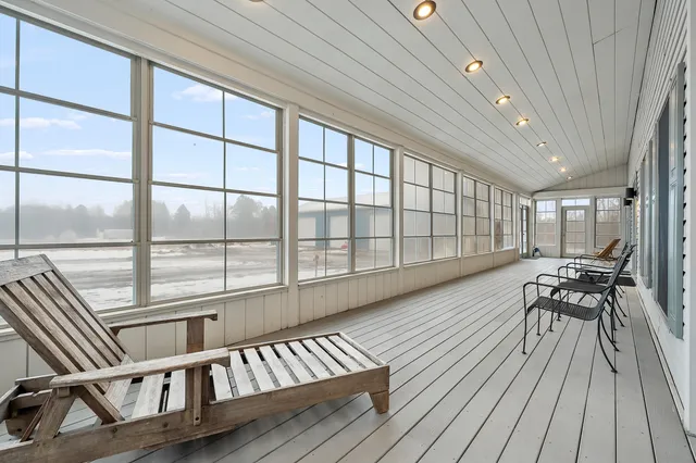 $790,000 | 1500 Sanford Lane, Buchanan, MI 49107