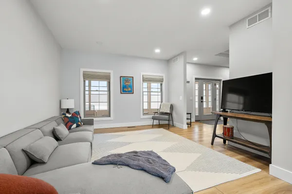 $764,000 | 1500 Sanford Lane, Buchanan, MI 49107