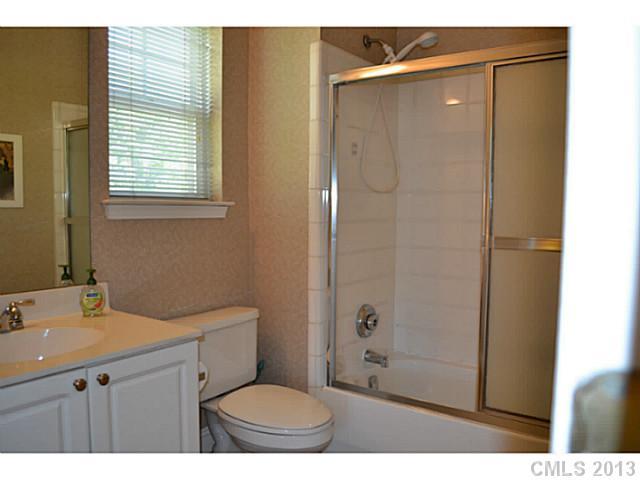 5730 Closeburn Road, Unit R Charlotte, NC 28210 - Photo 7 of 10 Gallery Image 7