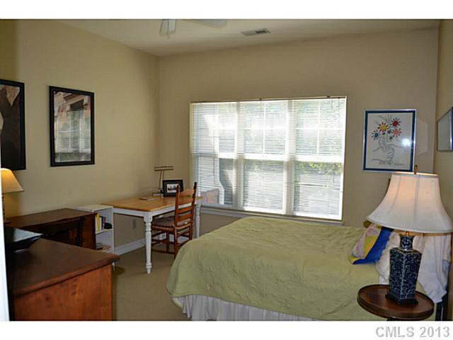 5730 Closeburn Road, Unit R Charlotte, NC 28210 - Photo 8 of 10 Gallery Image 8