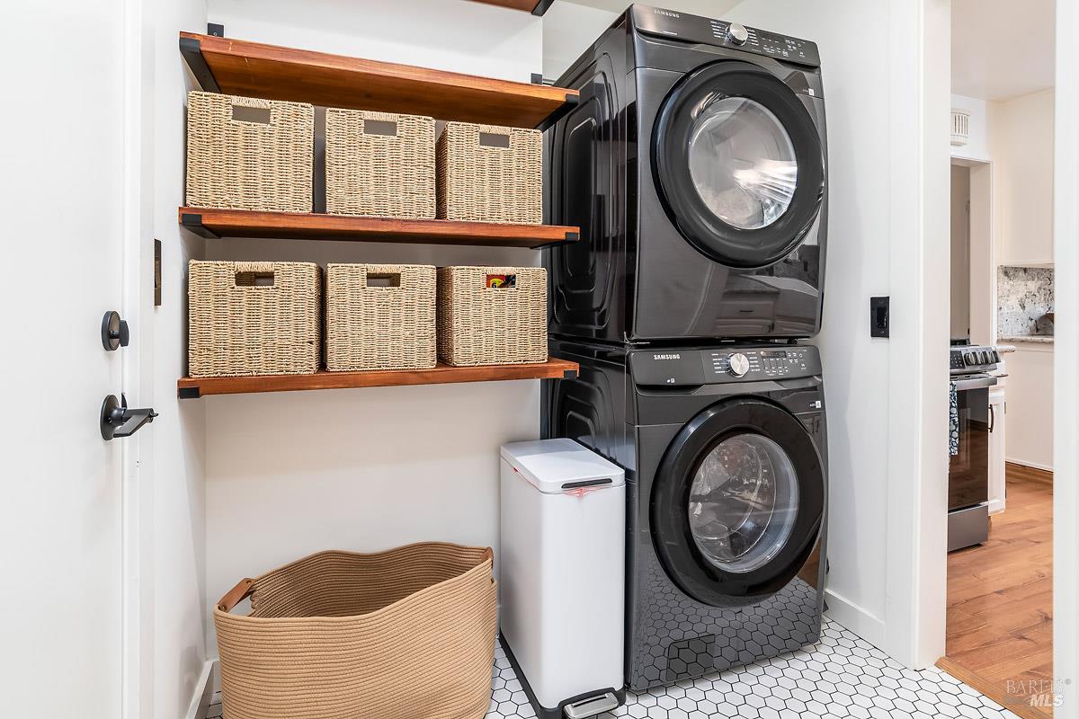 406 Corrillo Drive San Rafael, CA 94903 - Photo 17 of 35