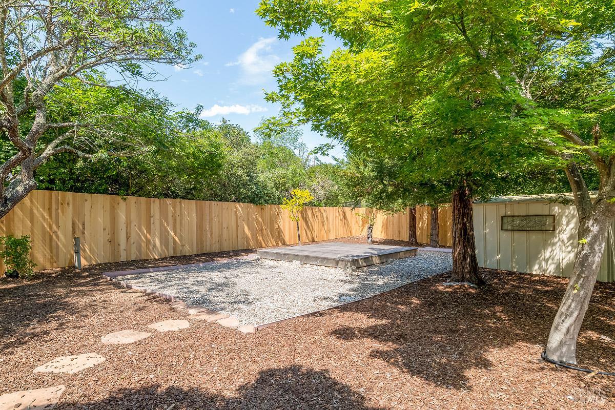 406 Corrillo Drive San Rafael, CA 94903 - Photo 23 of 35