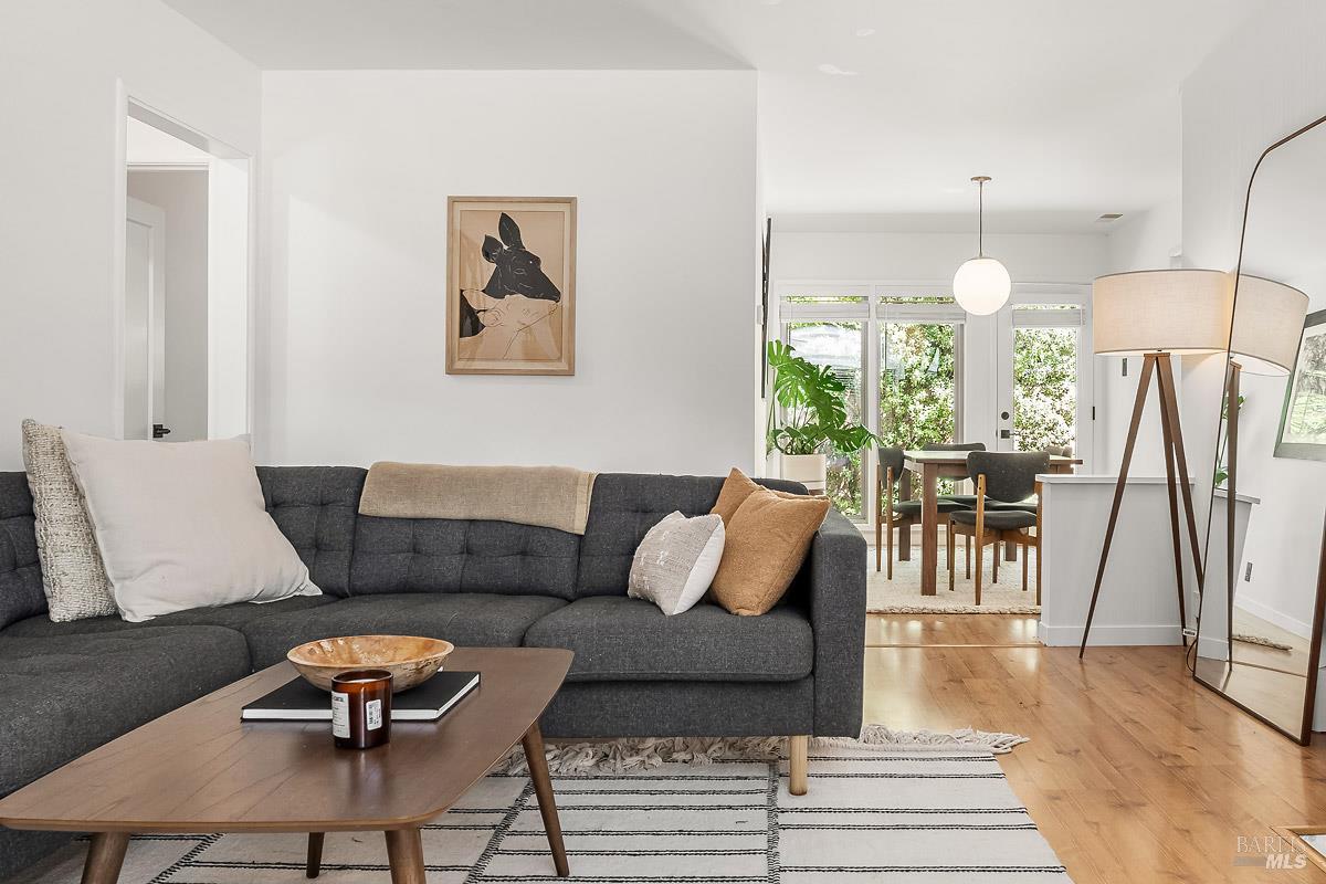 406 Corrillo Drive San Rafael, CA 94903 - Photo 8 of 35