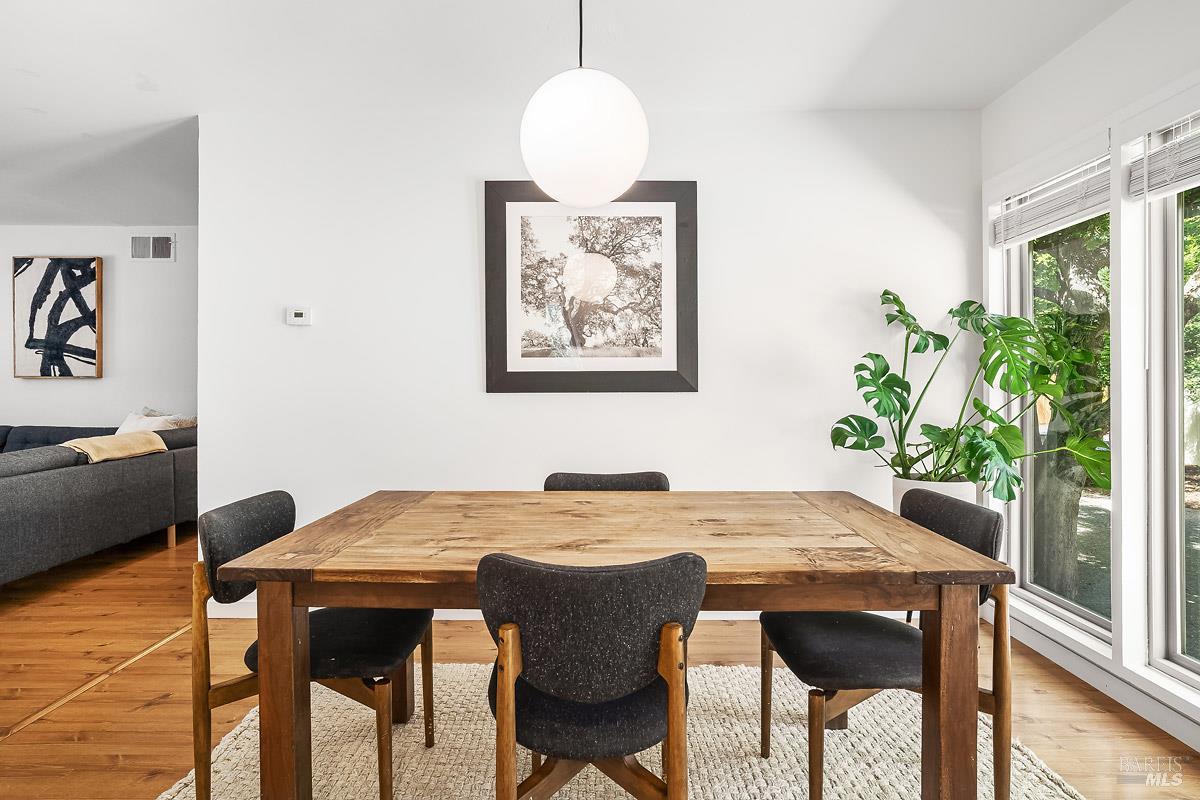 406 Corrillo Drive San Rafael, CA 94903 - Photo 10 of 35