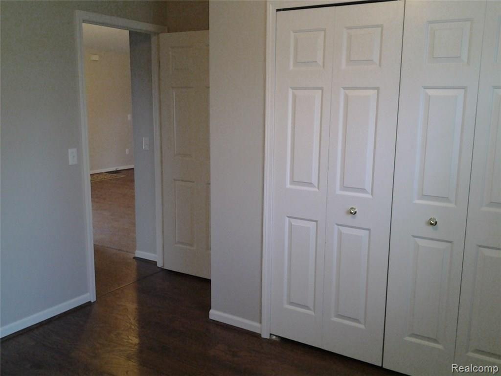2383 East Maple Road Troy, MI 48083 - Photo 11 of 35 20160413_182829.jpg