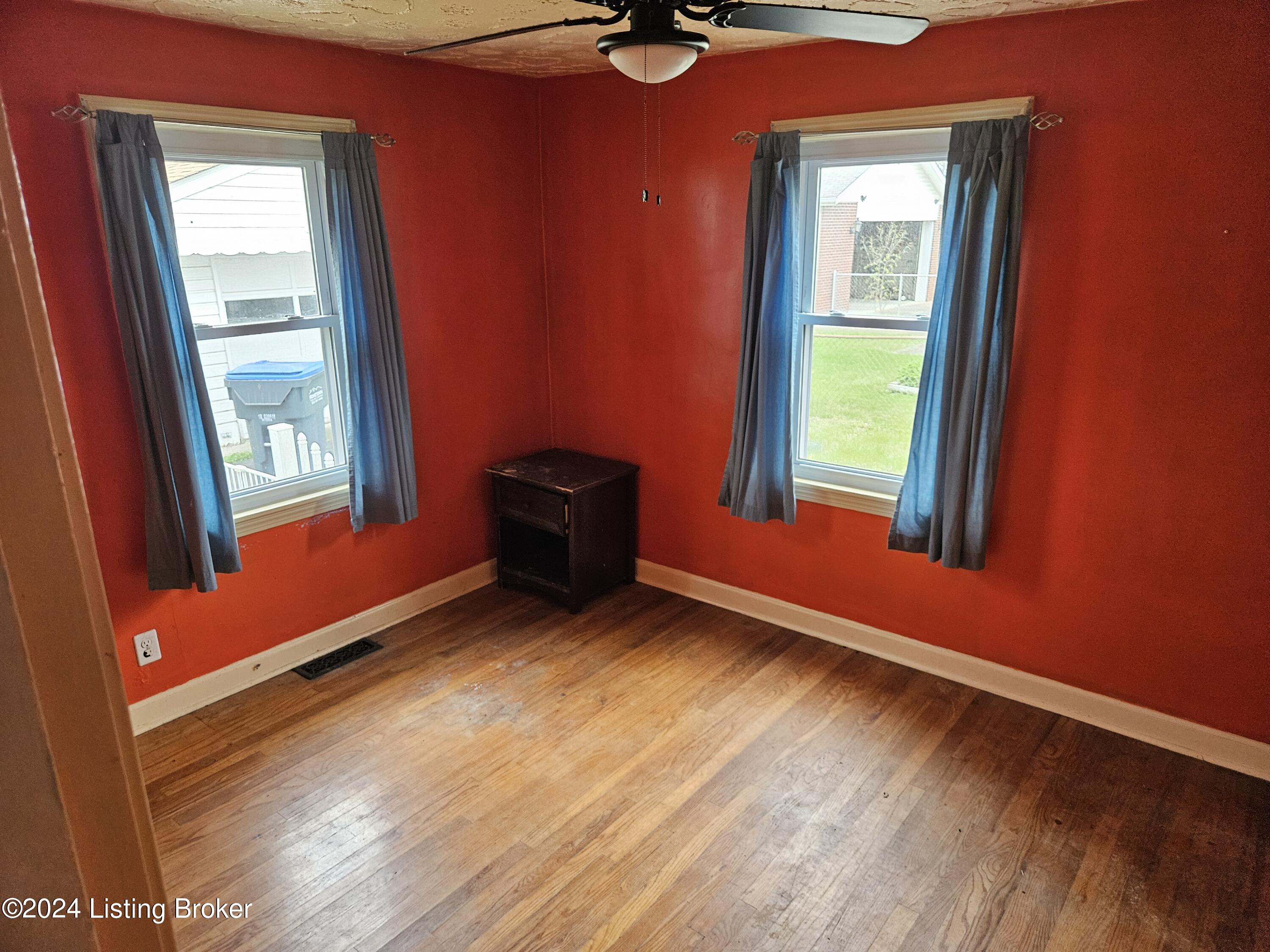 4316 Dover Road Louisville, KY 40216 - Photo 6 of 8 20240404_163811