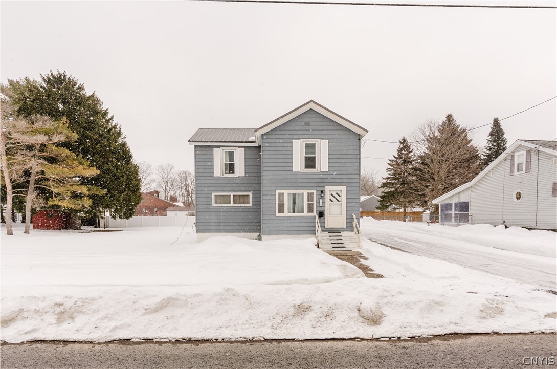 158 Cedar Street Watertown, NY 13601 - Photo 2 of 17