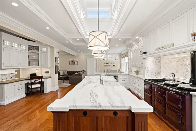 $11,750,000 | 4 Cobb Avenue, Manchester, MA 01944