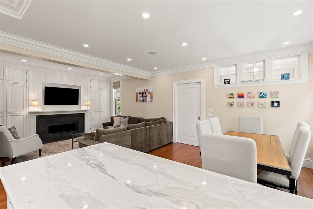 4 Cobb Avenue Manchester, MA 01944 - Photo 13 of 42