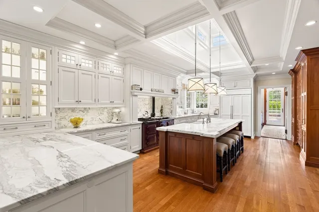 $11,750,000 | 4 Cobb Avenue, Manchester, MA 01944