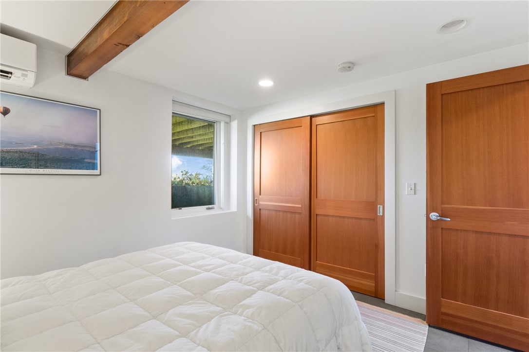 8 Ocean Drive Little Compton, RI 02837 - Photo 12 of 20