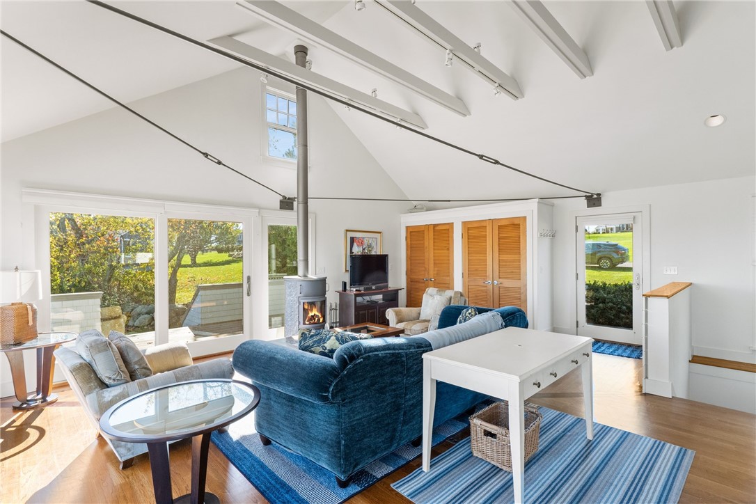 8 Ocean Drive Little Compton, RI 02837 - Photo 5 of 20