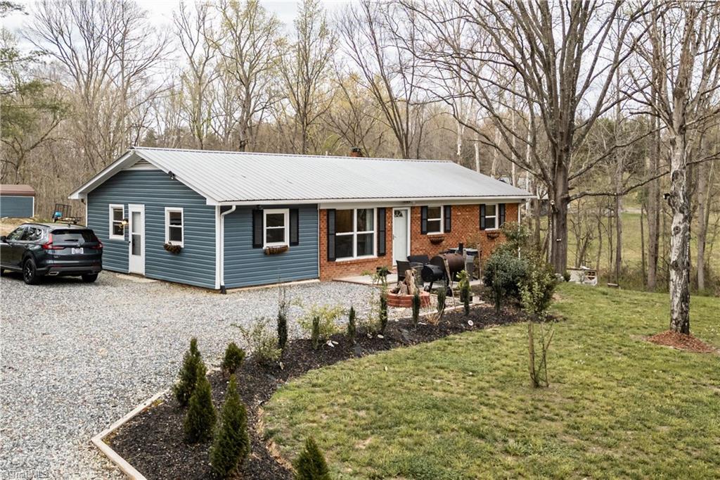 747 North Clodfelter Road High Point, NC 27265 - Photo 1 of 19