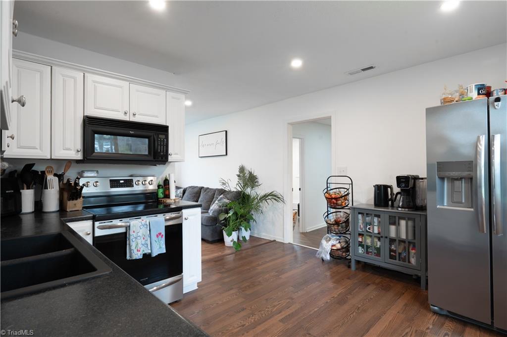 747 North Clodfelter Road High Point, NC 27265 - Photo 6 of 19