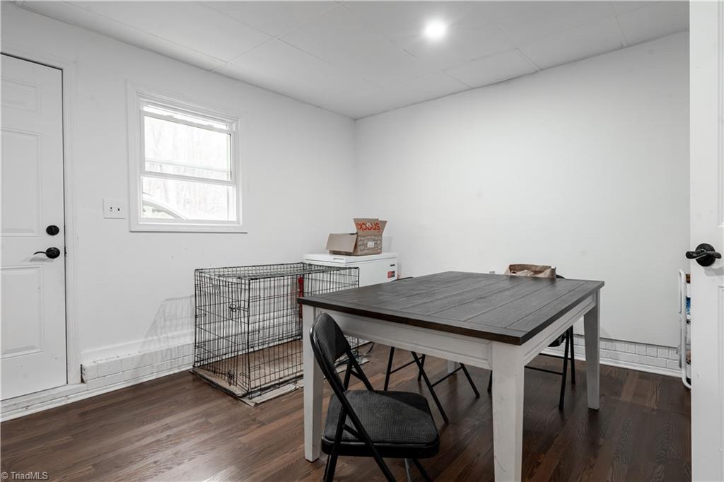 747 North Clodfelter Road High Point, NC 27265 - Photo 8 of 19 dining