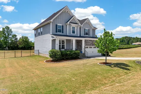 $699,900 | 4900 Sunset Stream Drive, Fuquay-Varina, NC 27526