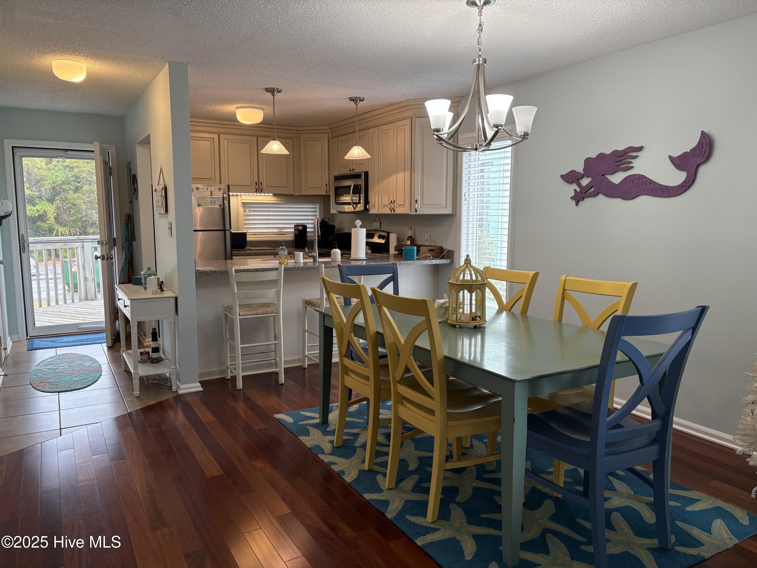 8801 Reed Drive, Unit 105N Emerald Isle, NC 28594 - Photo 35 of 37 Dining area