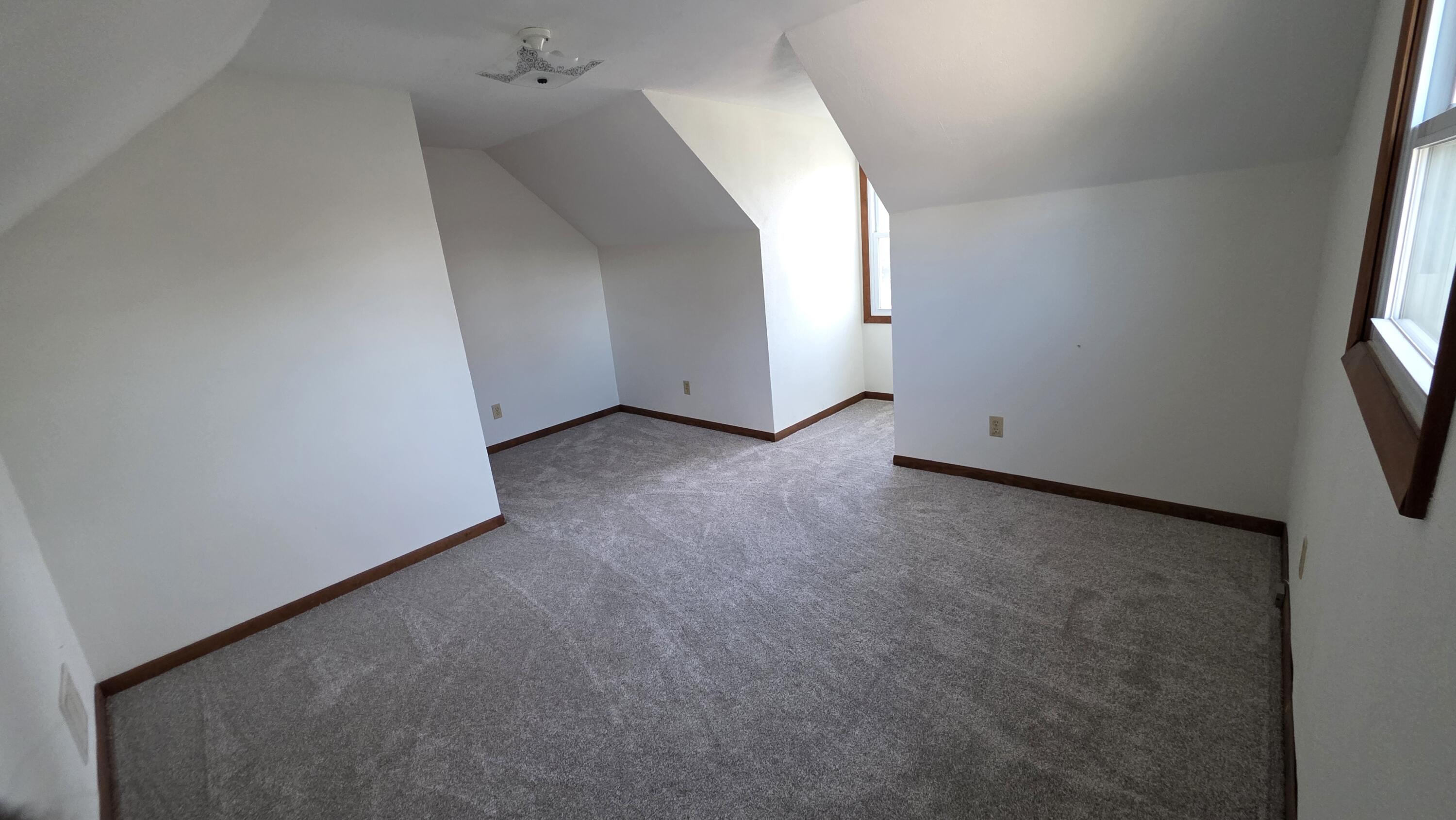 5509 Hilldale Drive Racine, WI 53406 - Photo 7 of 29 Bedroom 4