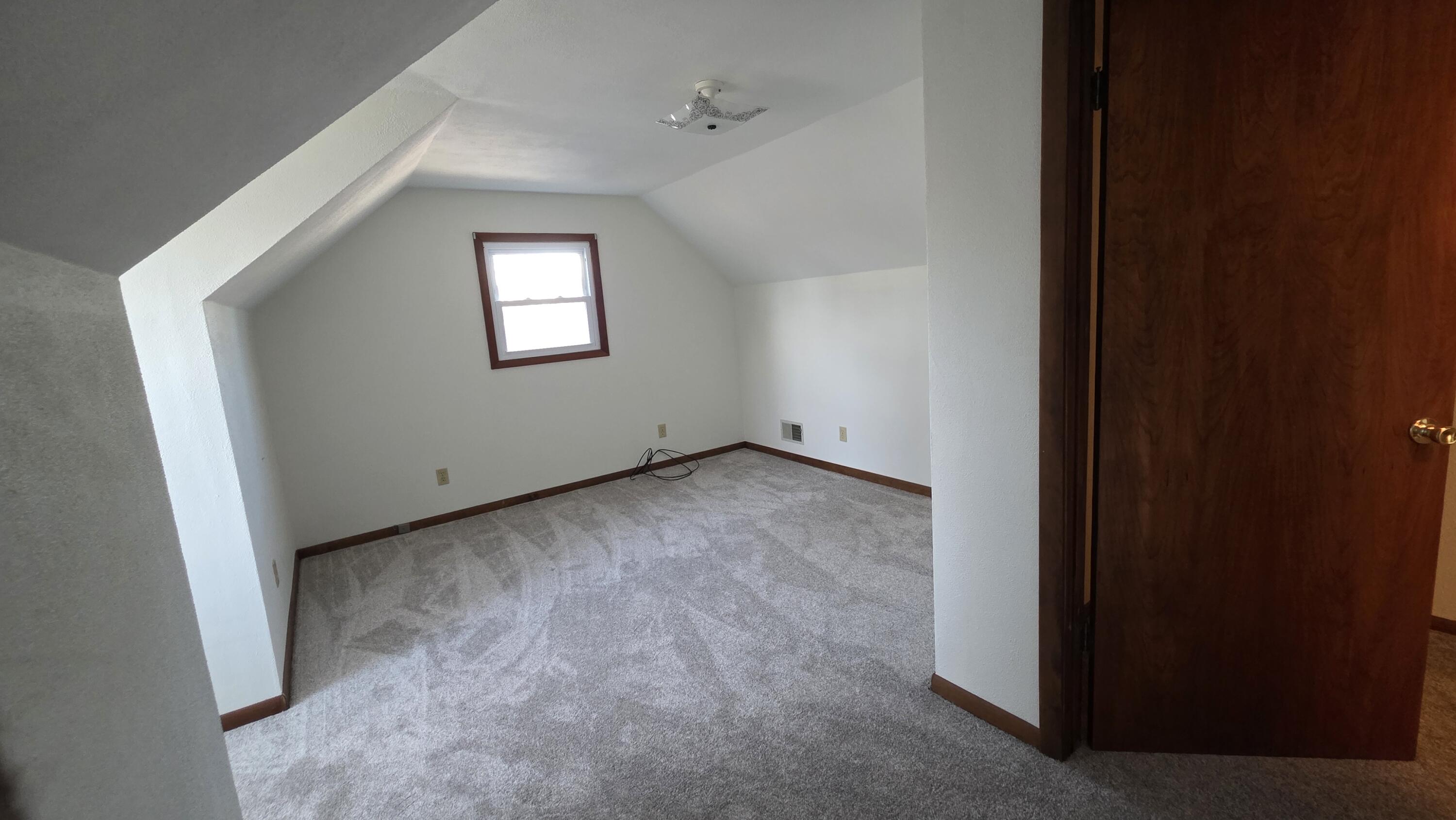 5509 Hilldale Drive Racine, WI 53406 - Photo 8 of 29 Bedroom 4