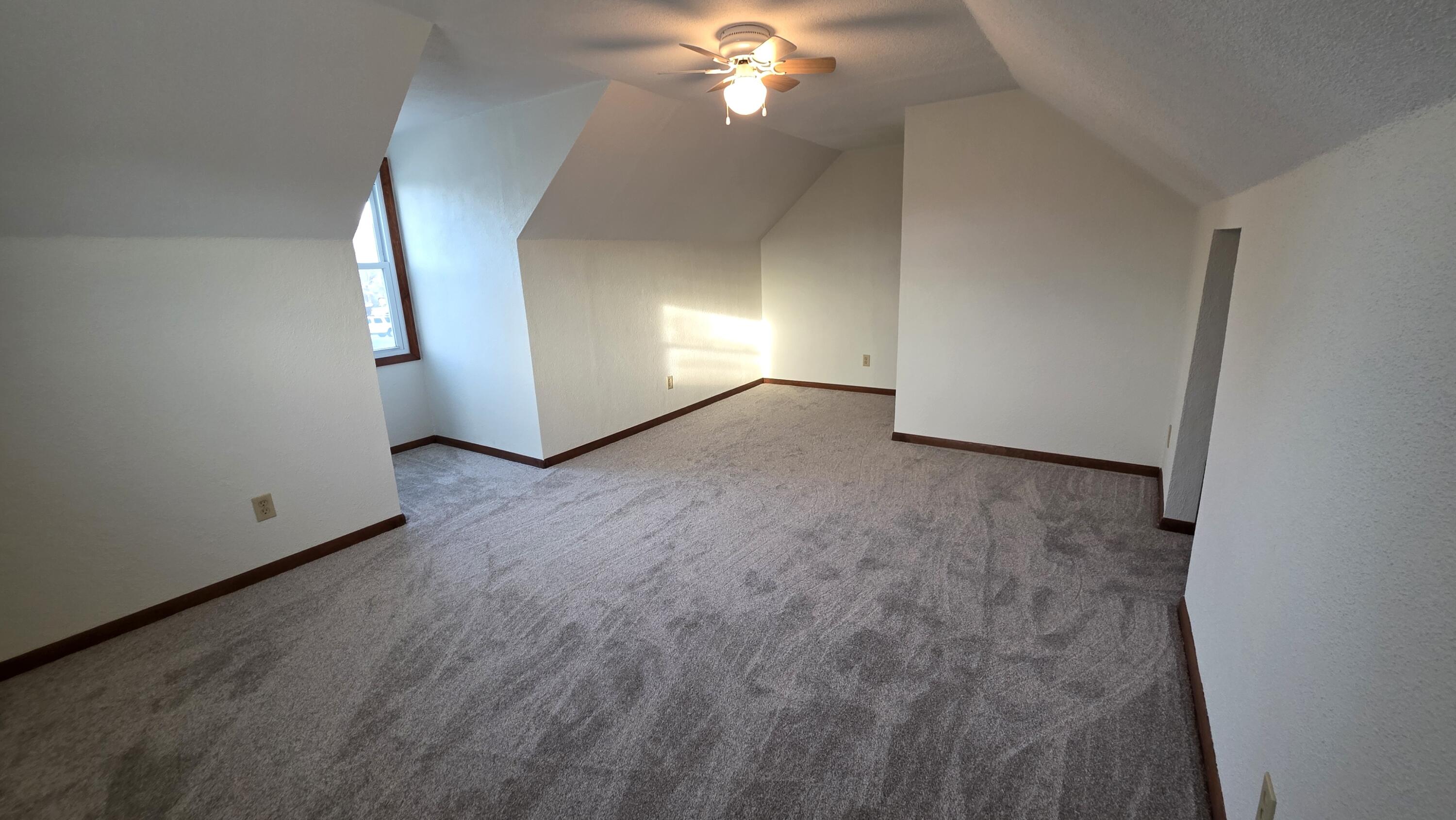 5509 Hilldale Drive Racine, WI 53406 - Photo 9 of 29 Bedroom 3