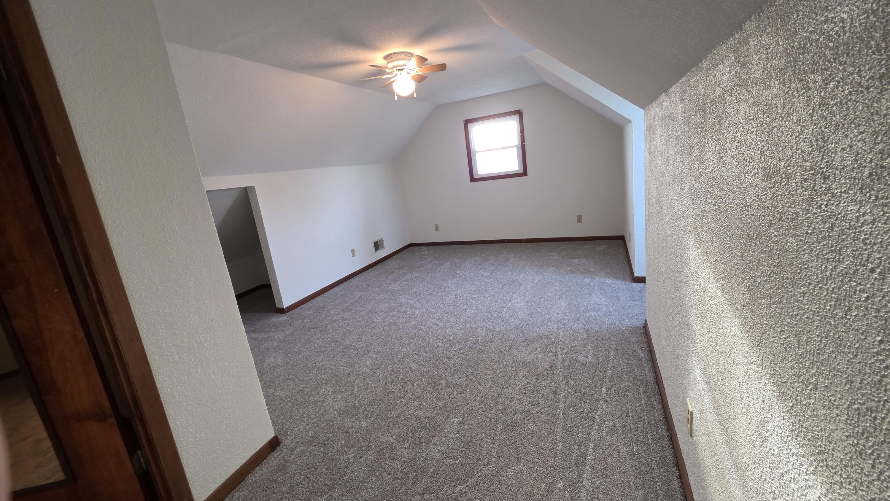 5509 Hilldale Drive Racine, WI 53406 - Photo 10 of 29 Bedroom 3