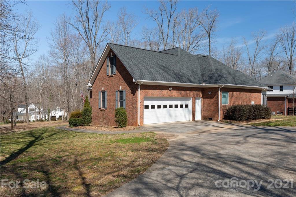 1765 Cricket Run Road York, SC 29745 - Photo 7 of 40 Gallery Image 7