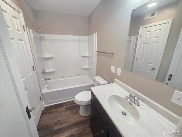 $235,000 | 698 Center Drive, Ste. Genevieve, MO 63670