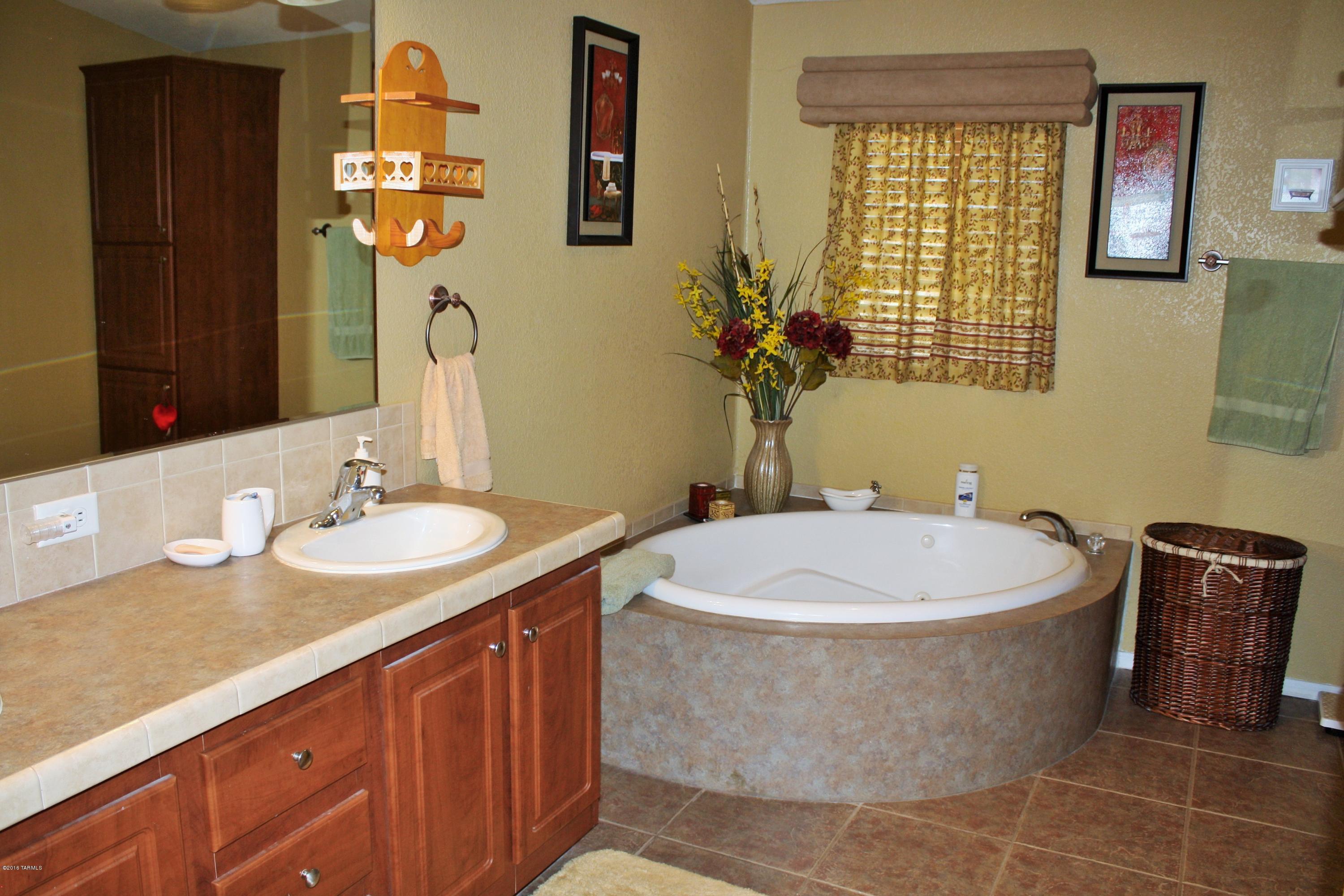 1030 Barrel Cactus Ridge, Unit 95 Benson, AZ 85602 - Photo 29 of 38