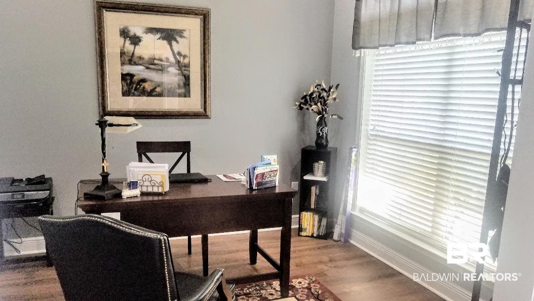 595 Fulton Loop Foley, AL 36535 - Photo 11 of 50 Office