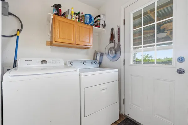 $249,900 | 104 County Road 412B, Lott, TX 76656