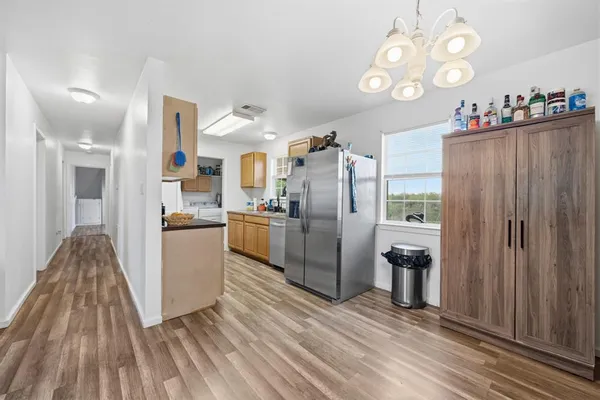 $249,900 | 104 County Road 412B, Lott, TX 76656