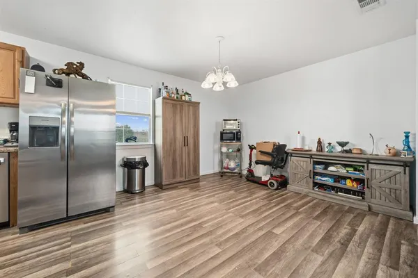 $249,900 | 104 County Road 412B, Lott, TX 76656