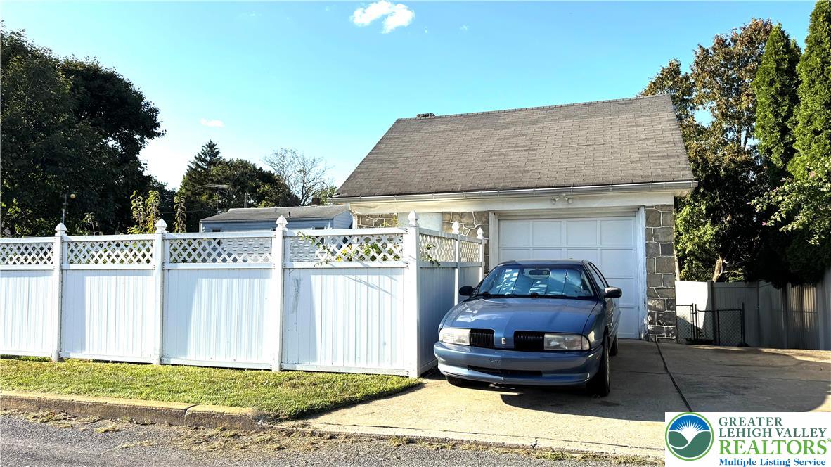 820 Philadelphia Road Easton, PA 18042 - Photo 6 of 24 Gallery Image 6