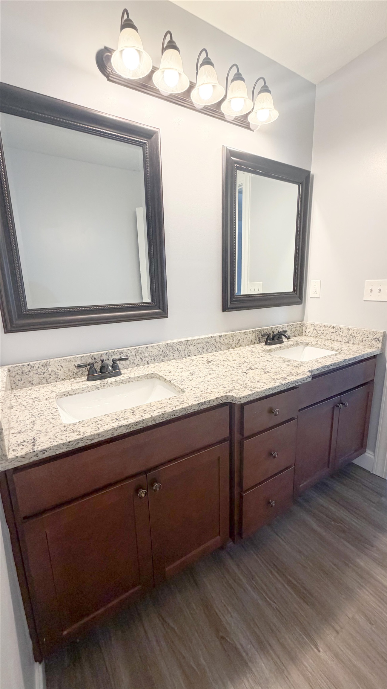 1525 Ballenger Road Wellford, SC 29385 - Photo 17 of 27