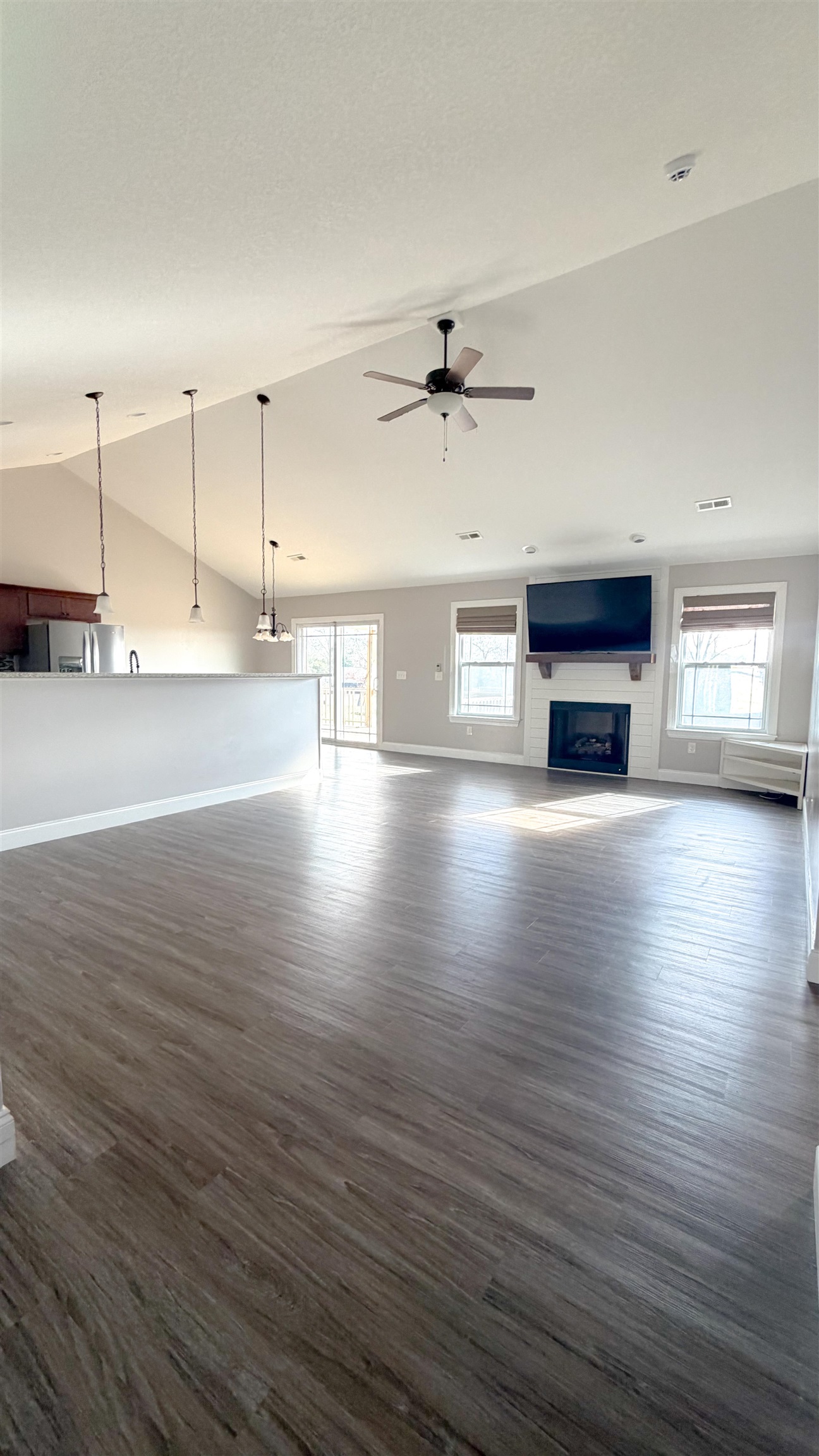 1525 Ballenger Road Wellford, SC 29385 - Photo 6 of 27