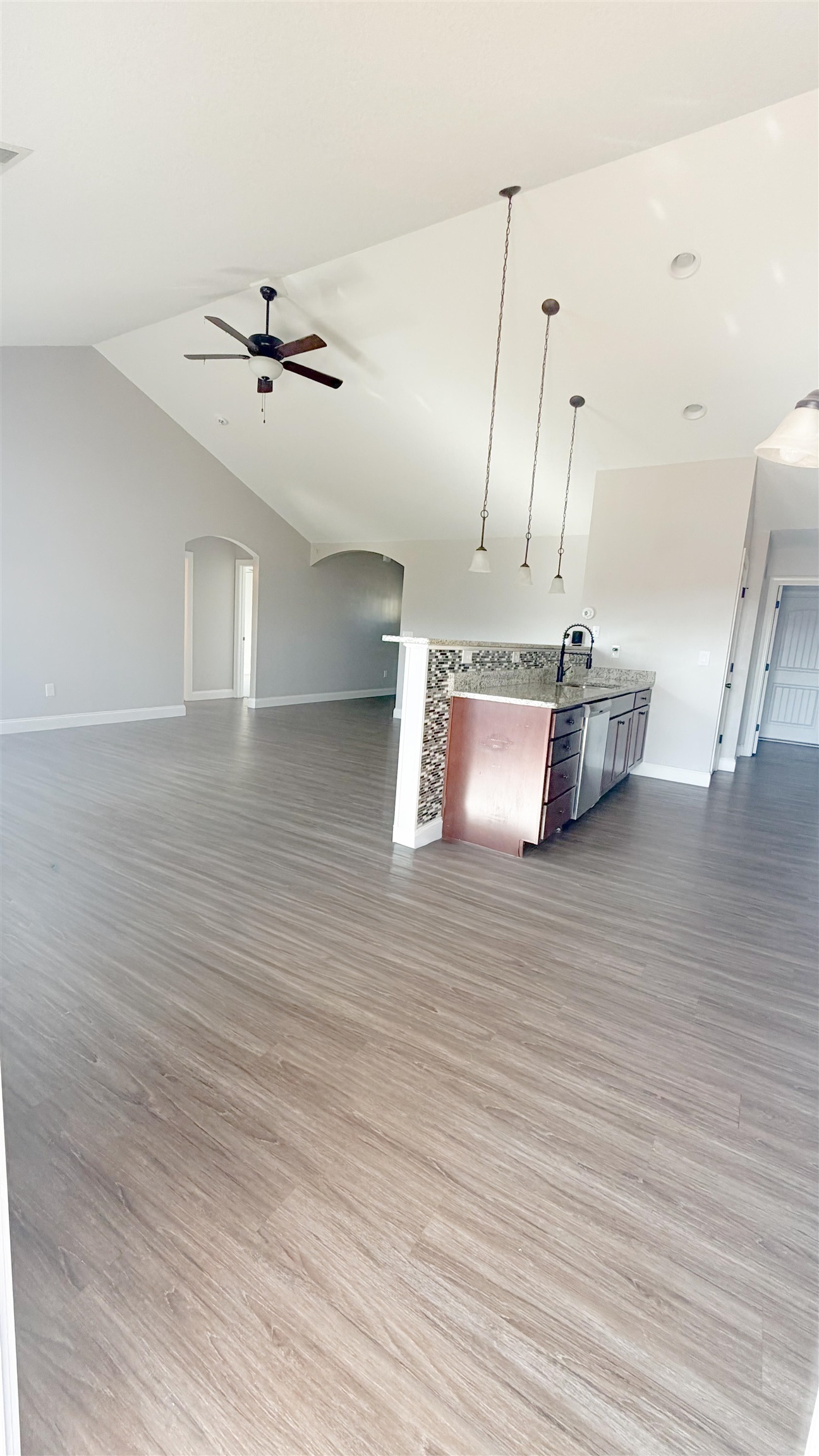 1525 Ballenger Road Wellford, SC 29385 - Photo 8 of 27