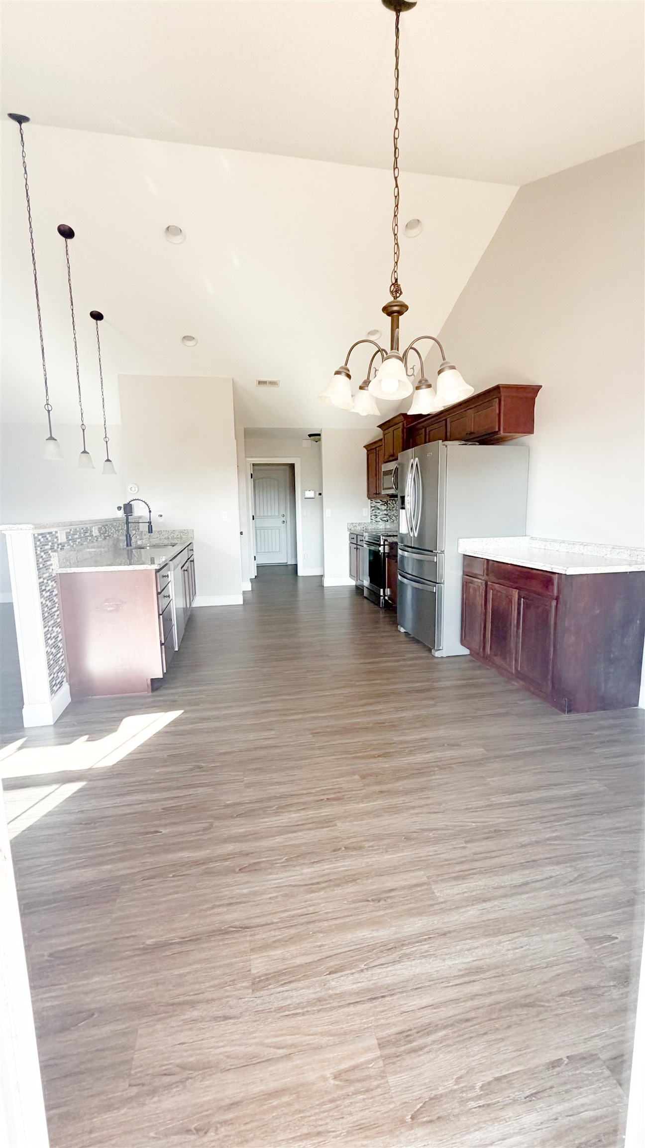 1525 Ballenger Road Wellford, SC 29385 - Photo 9 of 27