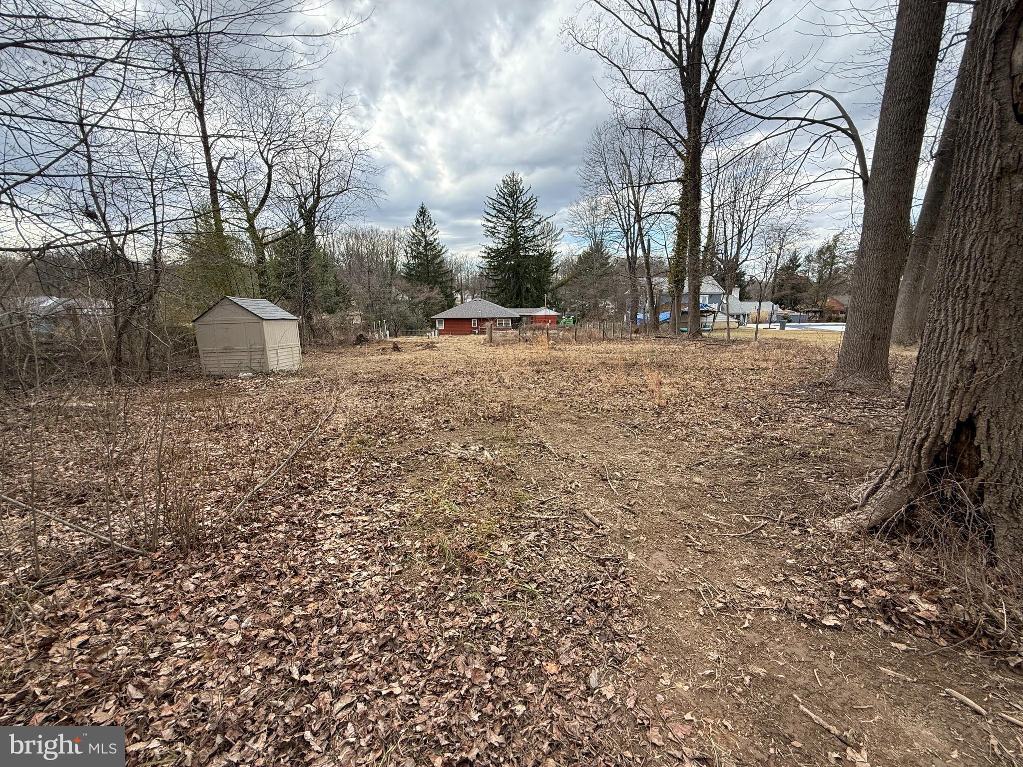 2355 Terwood Road Huntingdon Valley, PA 19006 - Photo 4 of 14 Huge 1.15 acre yard