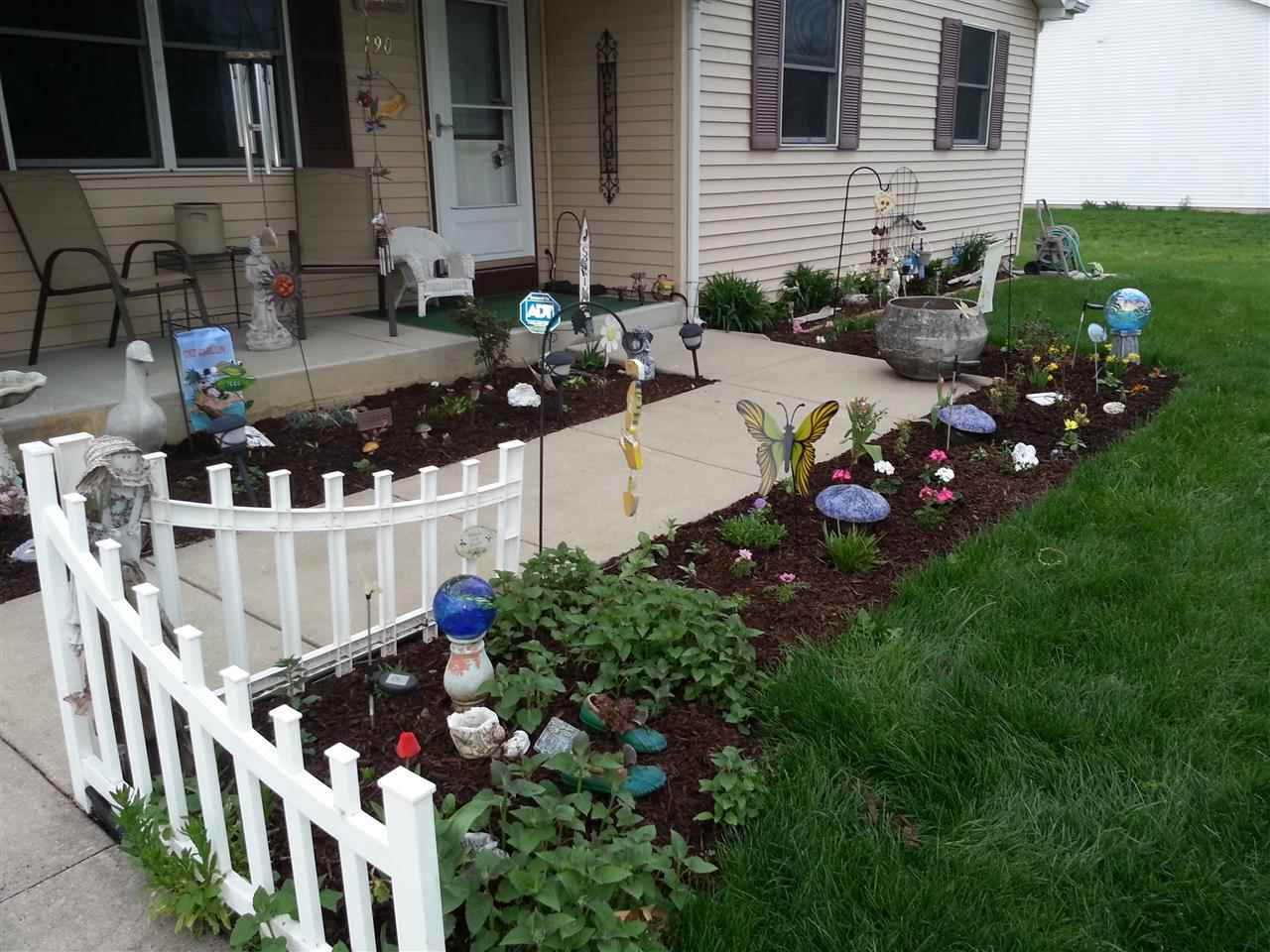190 Mayflower Road South Bend, IN 46619 - Photo 2 of 30