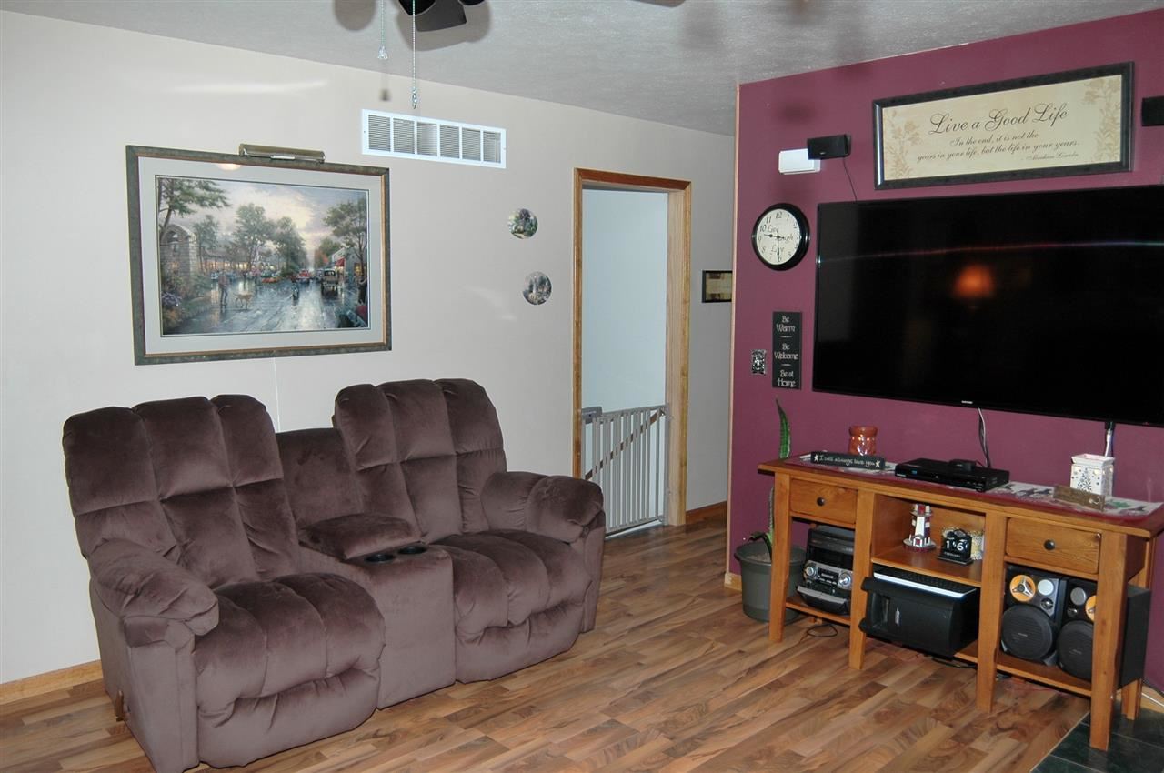 190 Mayflower Road South Bend, IN 46619 - Photo 5 of 30