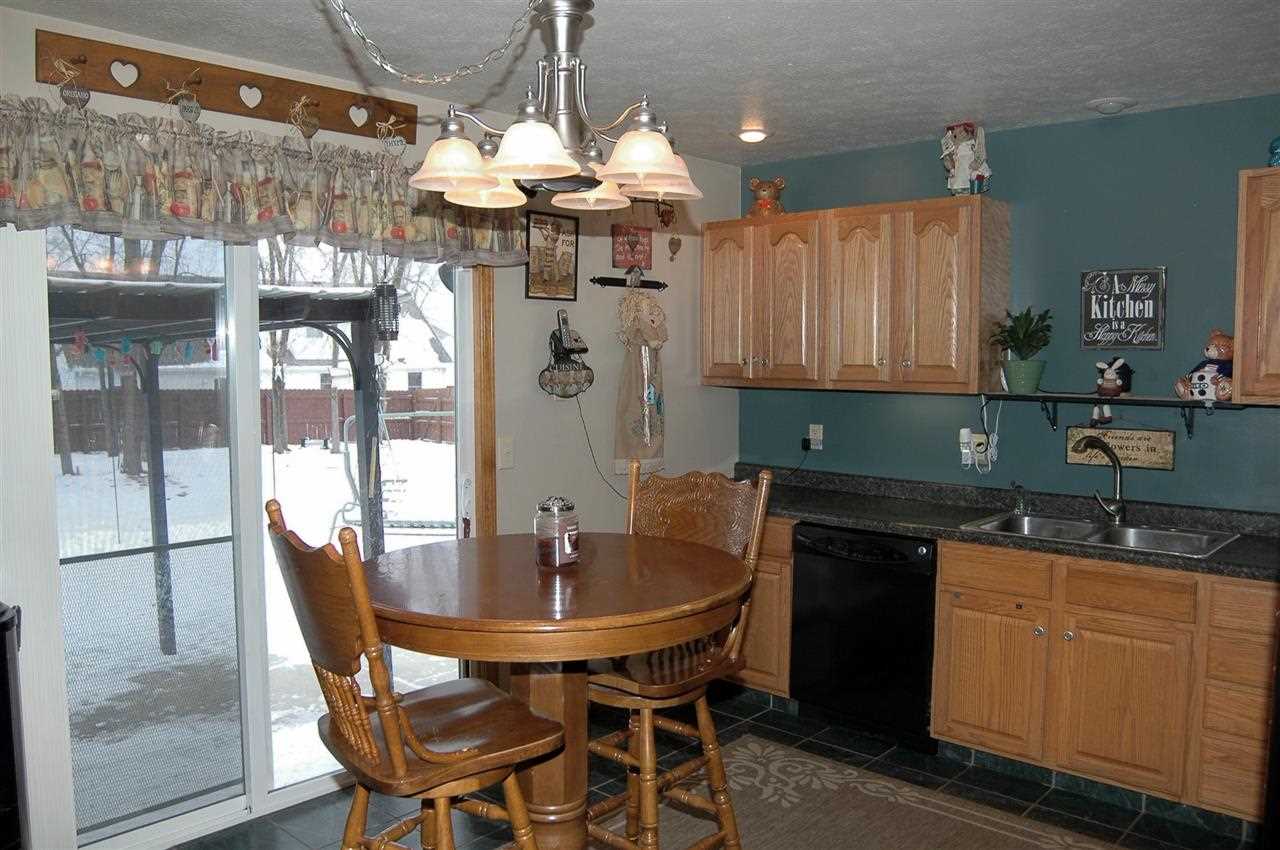 190 Mayflower Road South Bend, IN 46619 - Photo 6 of 30