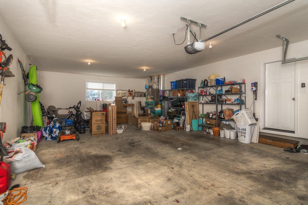 520 Southeast Reed Market Road Bend, OR 97702 - Photo 24 of 25 oversized garage