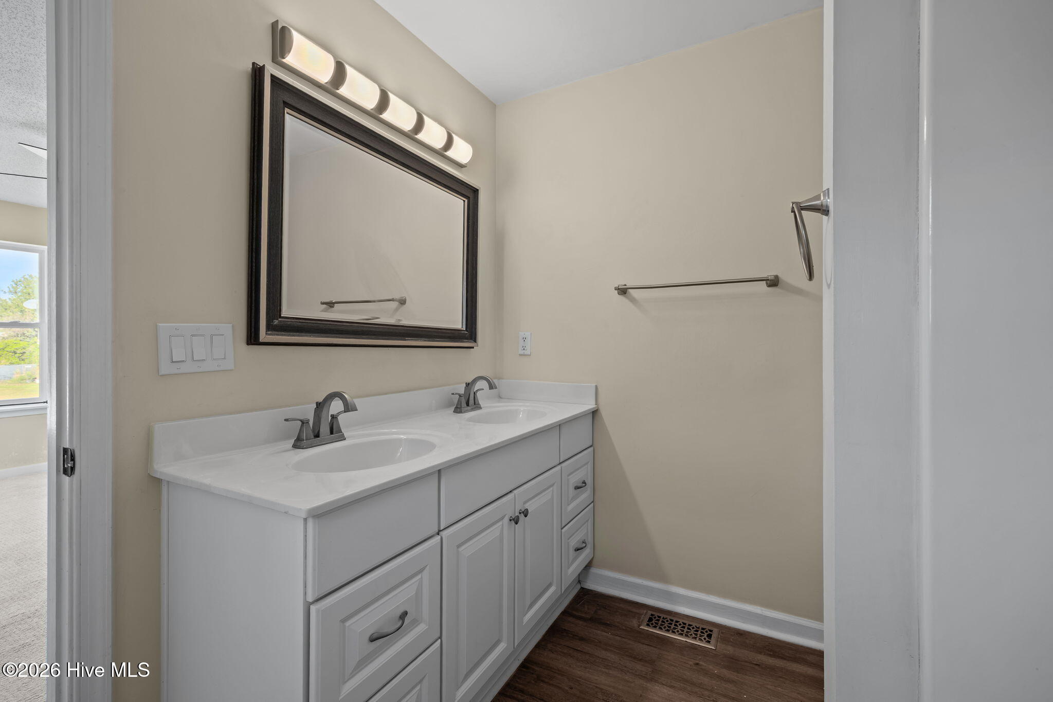 174 Dozier Road Moyock, NC 27958 - Photo 28 of 46 25-web-or-mls-dozhd-39