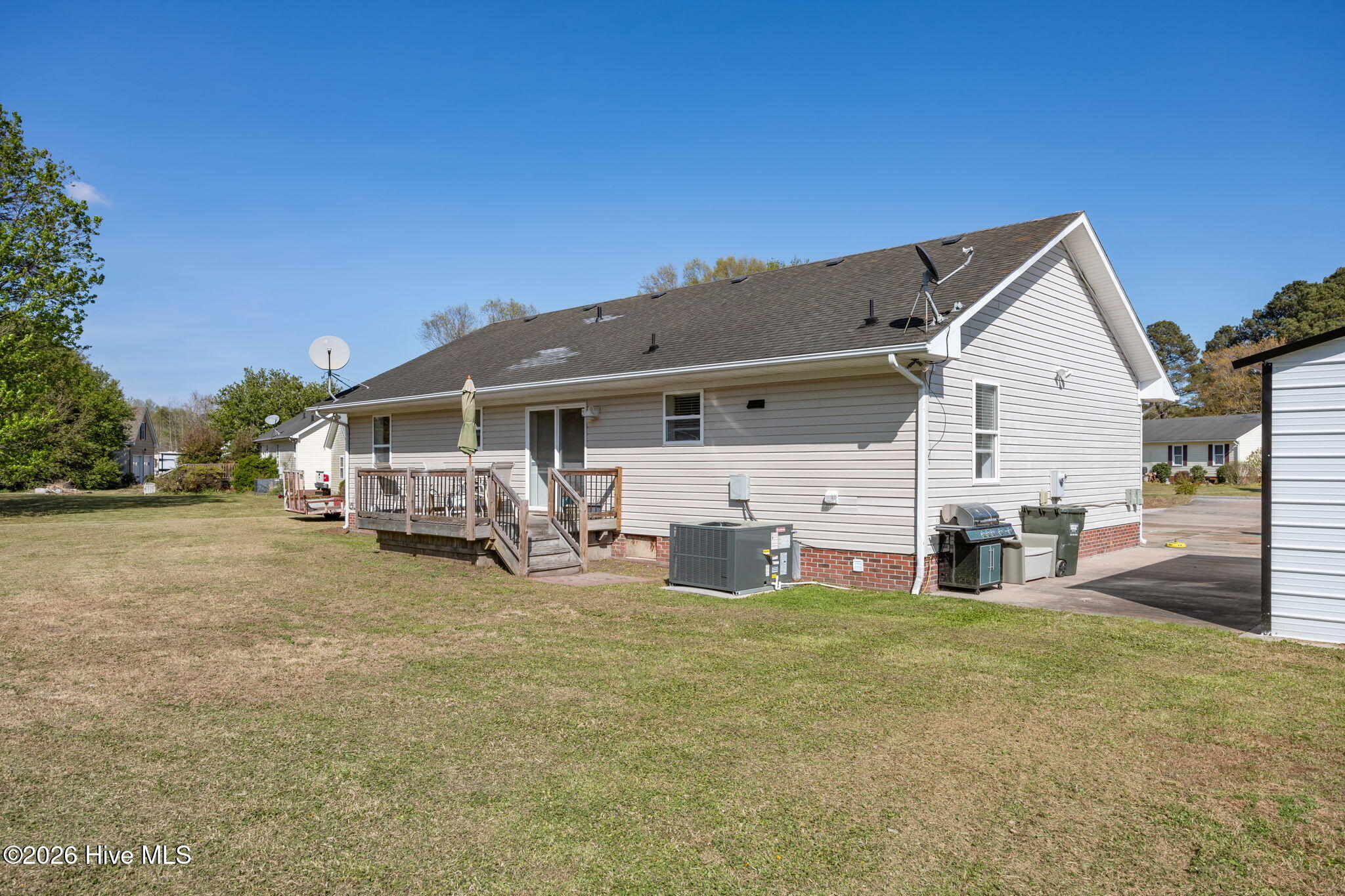 174 Dozier Road Moyock, NC 27958 - Photo 4 of 46 4-web-or-mls-dozext-3