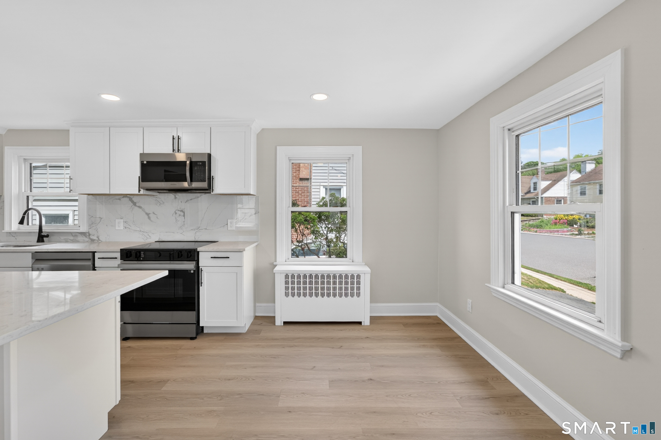 55 Woodlawn Road New London, CT 06320 - Photo 14 of 36